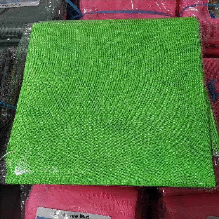 Polyester beach mat designed to prevent sand leakage for family outdoor picnics and self-driving tours
