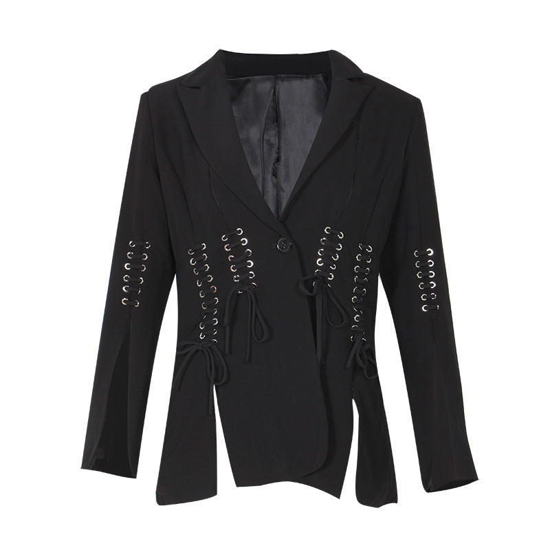 A long-sleeved lace coat with slit