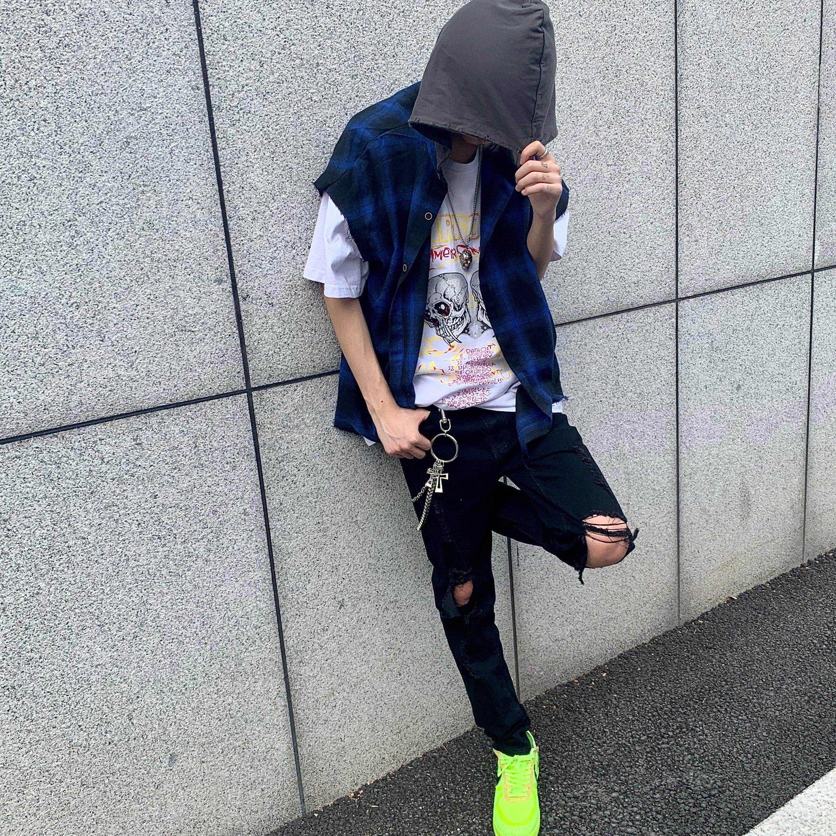 Printed rock t-shirt - Magellan Fashion Shop